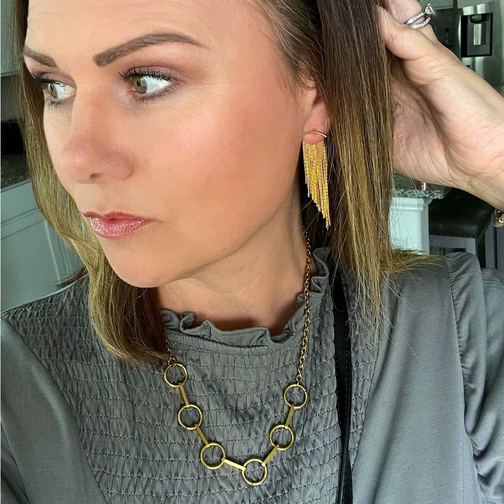 NEW Gold Circle Link Necklace - Picture 7 of 9